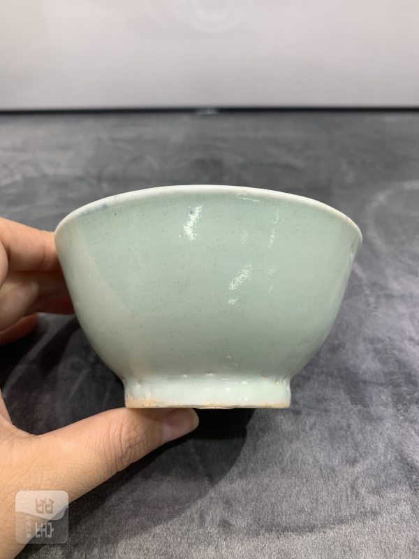 清雍正外粉青釉内青花太极八卦纹杯 - 图3